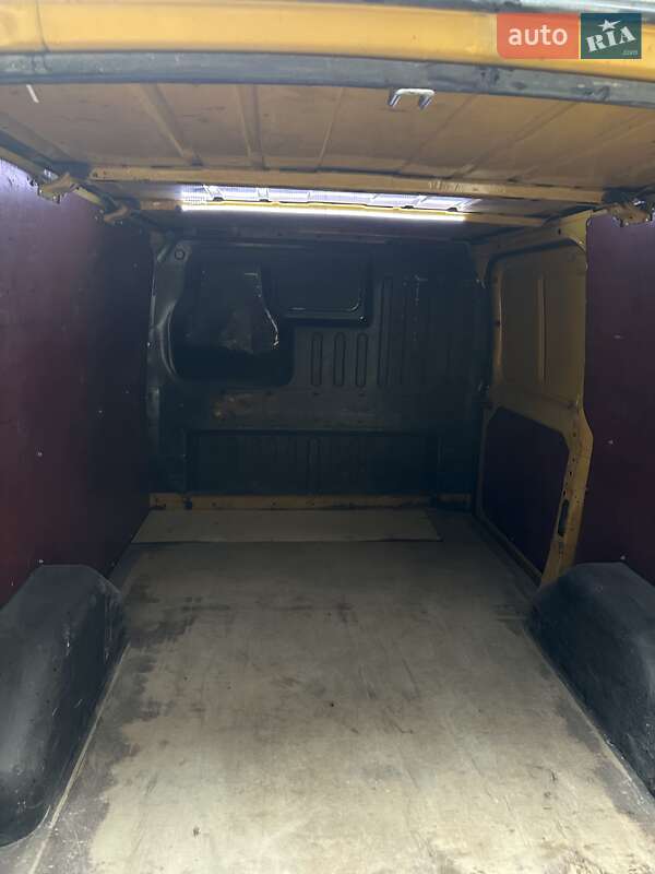 Грузовой фургон Ford Transit 2005 в Ровно фото 8 Грузовой фургон Ford Transit 2005 в Ровно
