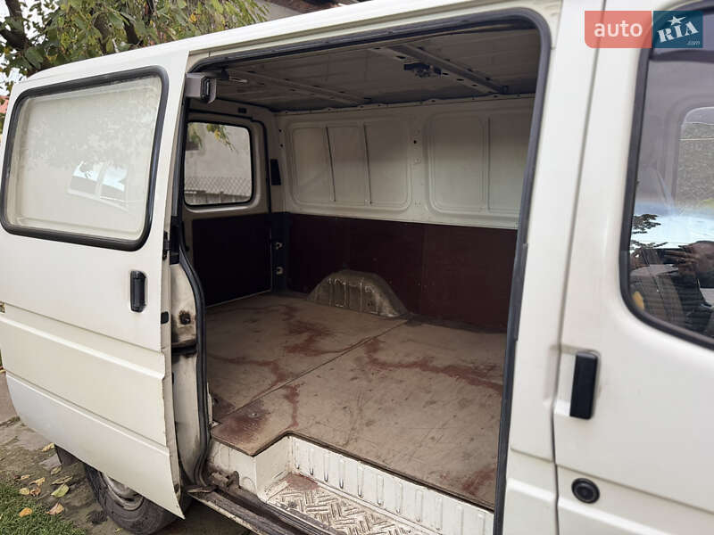 Вантажний фургон Ford Transit 1998 в Львові фото 8 Вантажний фургон Ford Transit 1998 в Львові