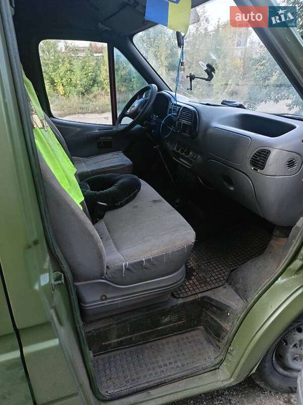 Вантажний фургон Ford Transit 1994 в Чугуєві