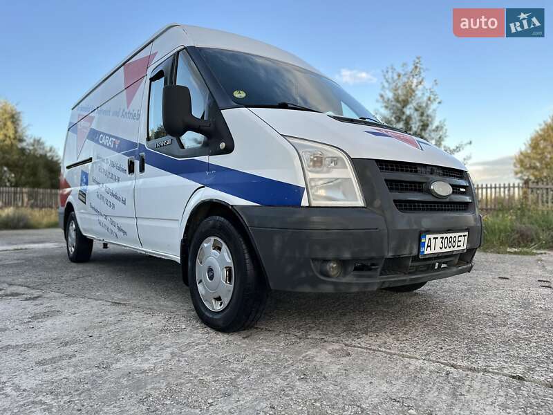 Вантажний фургон Ford Transit 2006 в Калуші