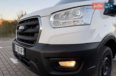 Грузовой фургон Ford Transit 2021 в 