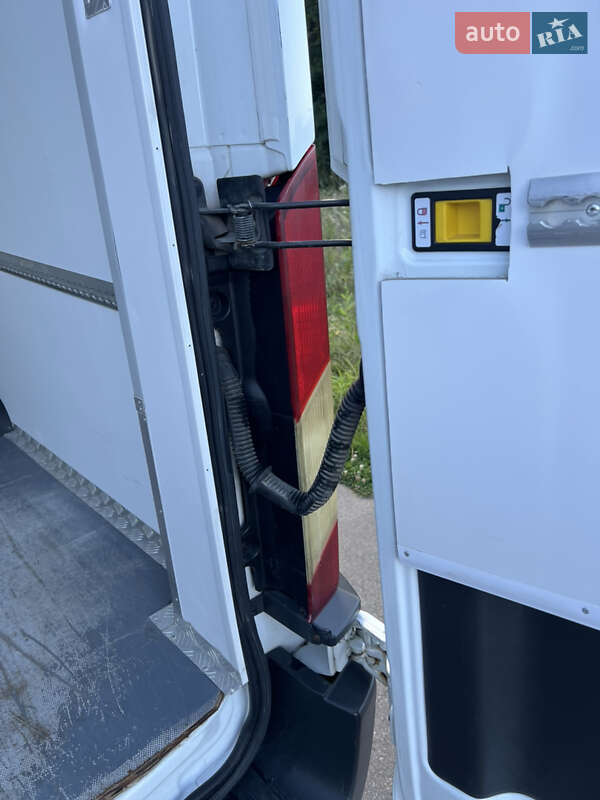 Грузовой фургон Ford Transit 2016 в Дунаевцах