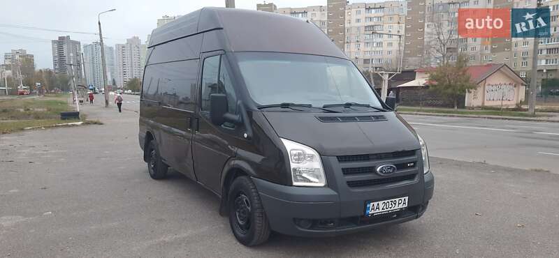 Ford Transit 2011