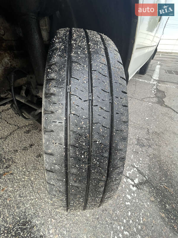 Грузовой фургон Ford Transit 2003 в Кременчуге