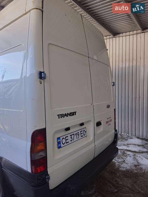 Грузовой фургон Ford Transit 2004 в Новоднестровске