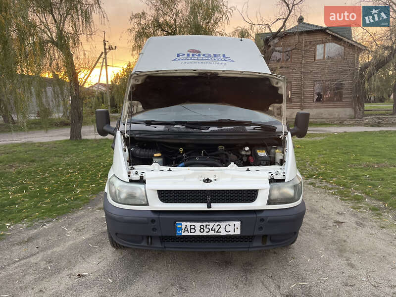 Вантажний фургон Ford Transit 2004 в Миколаєві фото 12 Вантажний фургон Ford Transit 2004 в Миколаєві