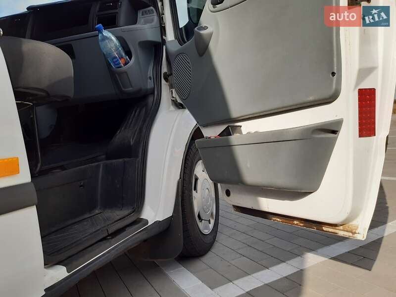 Вантажний фургон Ford Transit 2011 в Вінниці