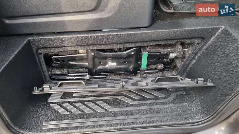 Грузовой фургон Ford Transit 2021 в Киеве фото 28 Грузовой фургон Ford Transit 2021 в Киеве