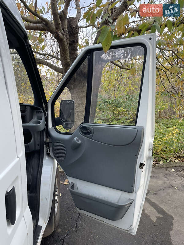Грузовой фургон Ford Transit 2008 в Хмельницком фото 8 Грузовой фургон Ford Transit 2008 в Хмельницком