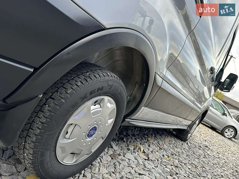 Грузовой фургон Ford Transit 2020 в Ровно