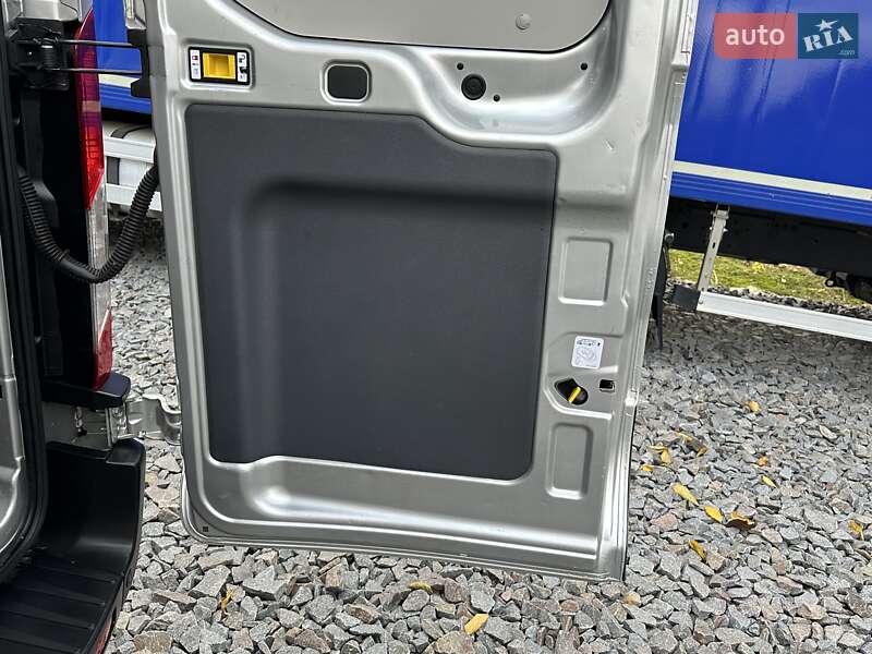 Грузовой фургон Ford Transit 2020 в Ровно