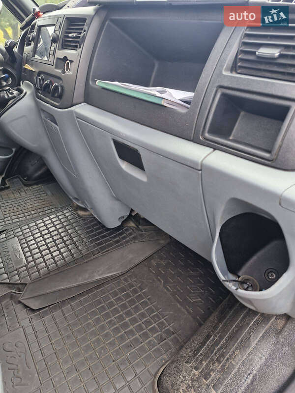 Вантажний фургон Ford Transit 2011 в Черкасах