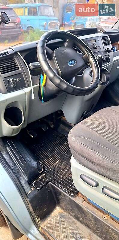 Вантажний фургон Ford Transit 2006 в Києві