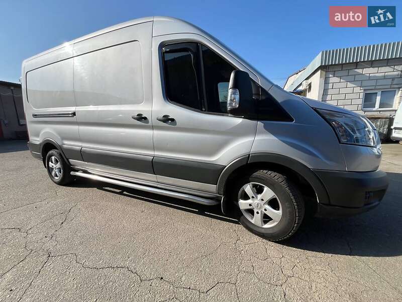 Вантажопасажирський фургон Ford Transit 2015 в Києві