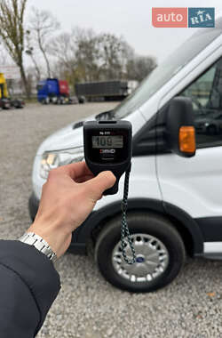 Вантажний фургон Ford Transit 2019 в Умані