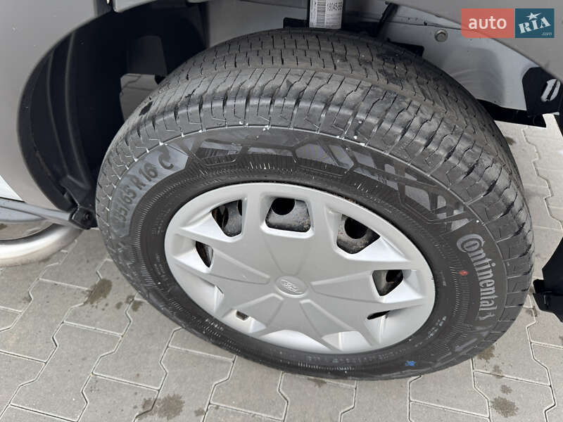 Вантажний фургон Ford Transit 2021 в Ірпені