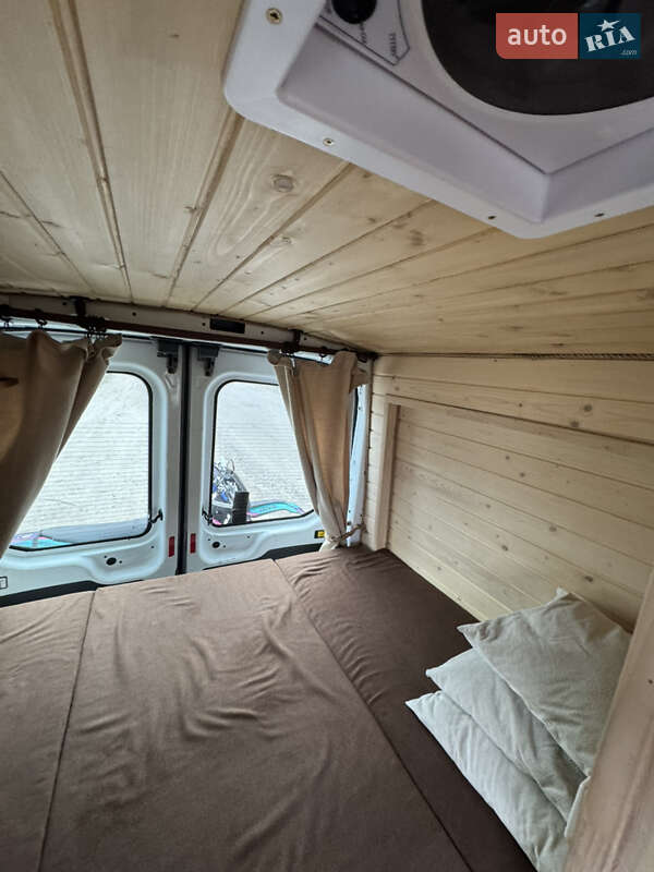 Вантажний фургон Ford Transit 2018 в Запоріжжі