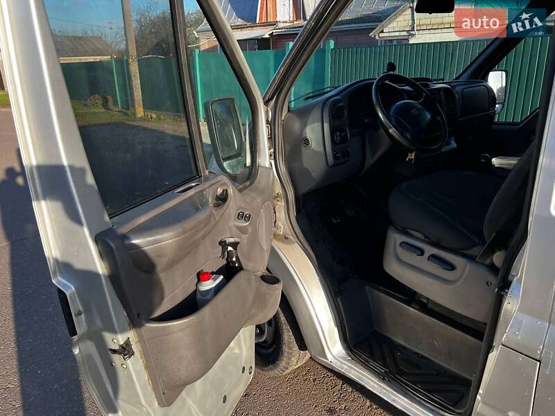 Грузовой фургон Ford Transit 2005 в Киеве