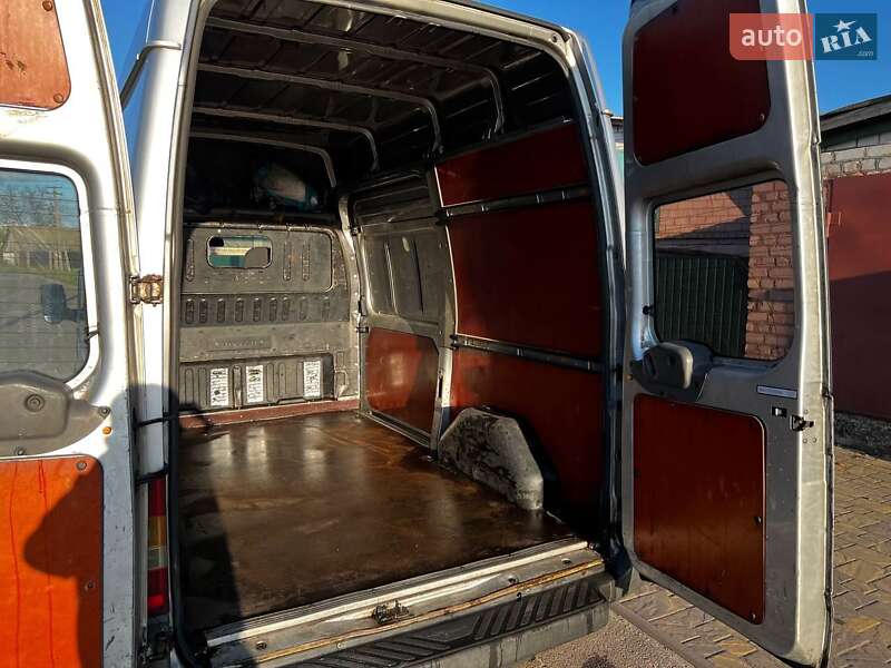 Грузовой фургон Ford Transit 2005 в Киеве