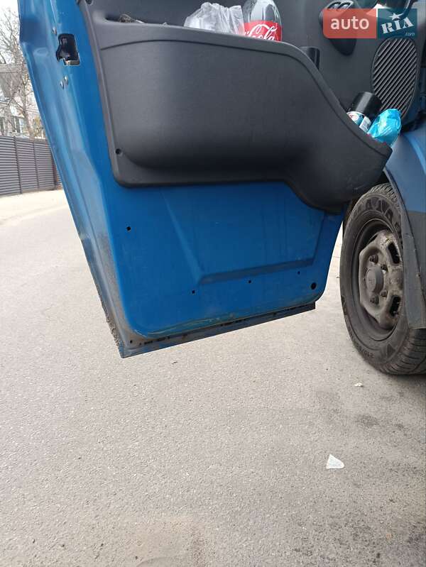 Вантажопасажирський фургон Ford Transit 2004 в Василькові фото 6 Вантажопасажирський фургон Ford Transit 2004 в Василькові