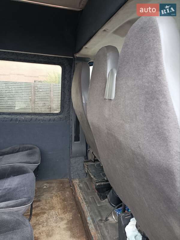 Вантажопасажирський фургон Ford Transit 2004 в Василькові фото 13 Вантажопасажирський фургон Ford Transit 2004 в Василькові