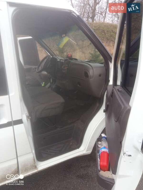 Вантажопасажирський фургон Ford Transit 2003 в Погребище фото 7 Вантажопасажирський фургон Ford Transit 2003 в Погребище