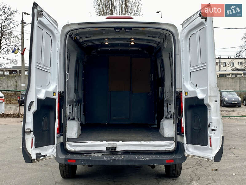 Грузовой фургон Ford Transit 2015 в Киеве фото 10 Грузовой фургон Ford Transit 2015 в Киеве