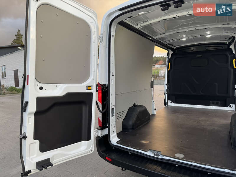 Вантажний фургон Ford Transit 2022 в Ірпені фото 39 Вантажний фургон Ford Transit 2022 в Ірпені