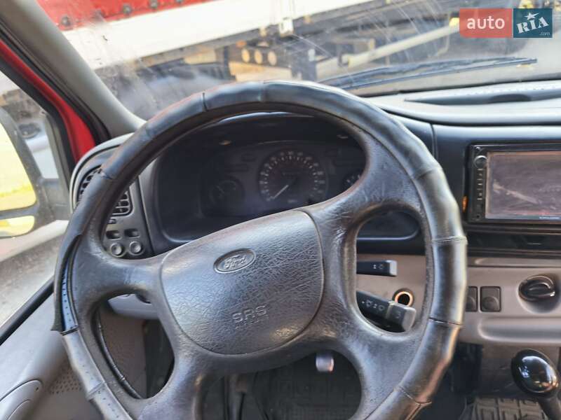 Вантажний фургон Ford Transit 1999 в Ізмаїлі