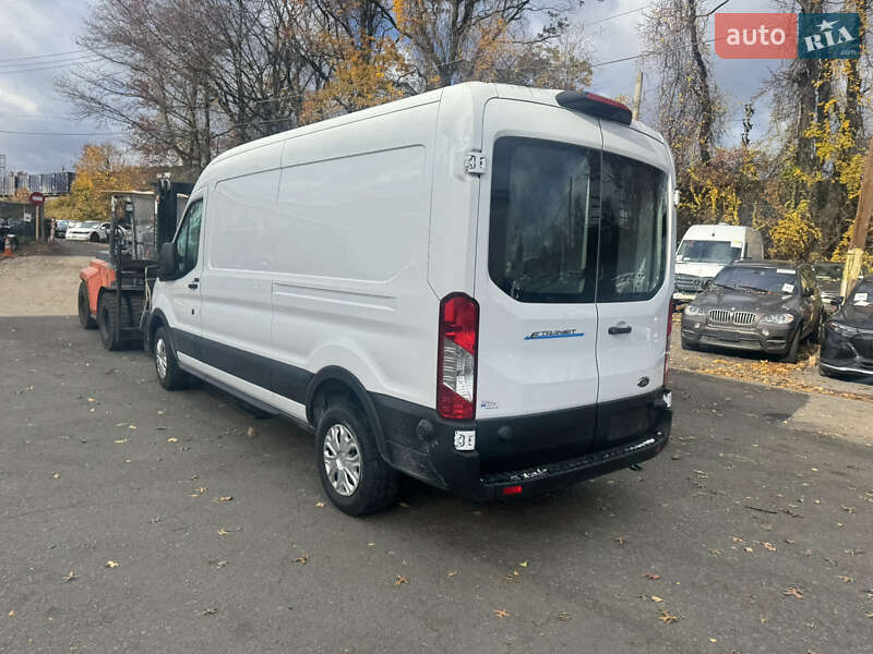 Грузовой фургон Ford Transit 2023 в Львове
