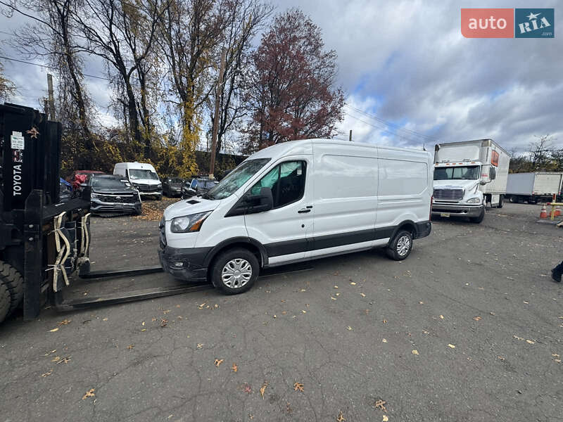 Грузовой фургон Ford Transit 2023 в Львове