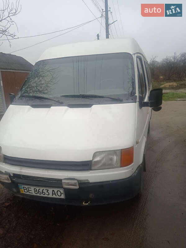 Микроавтобус Ford Transit 1989 в Вознесенске