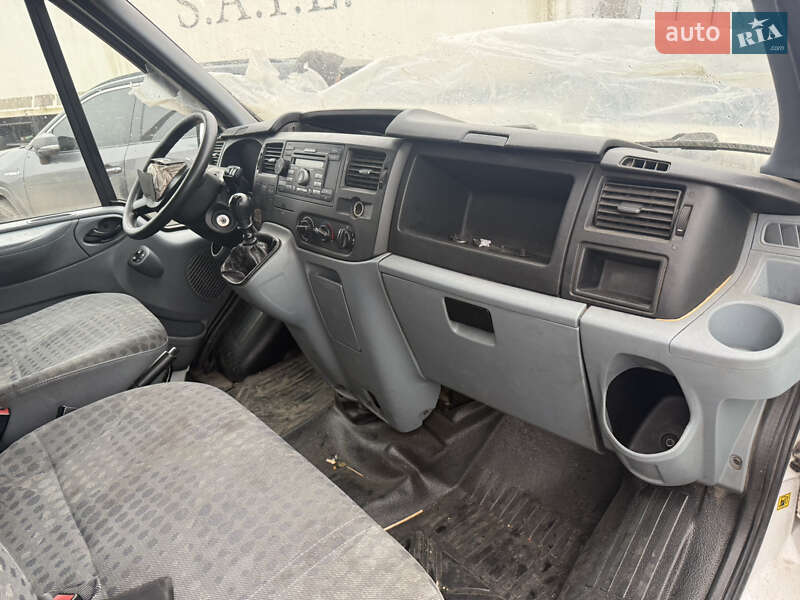 Вантажний фургон Ford Transit 2011 в Києві