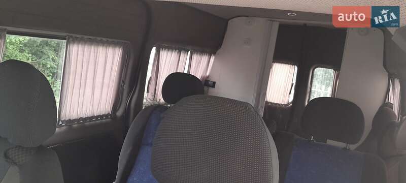 Будинок на колесах Ford Transit 2004 в Ужгороді