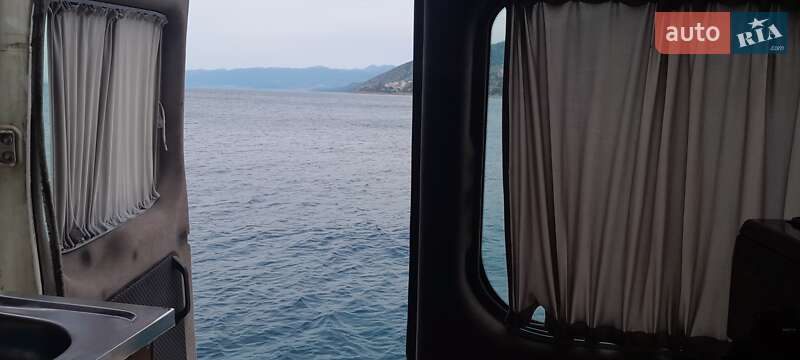 Будинок на колесах Ford Transit 2004 в Ужгороді