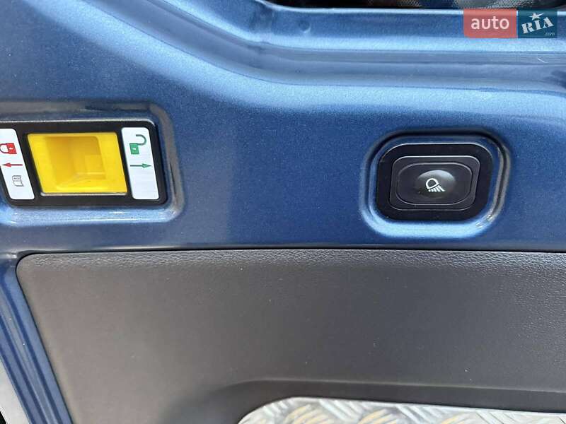 Вантажний фургон Ford Transit 2019 в Луцьку