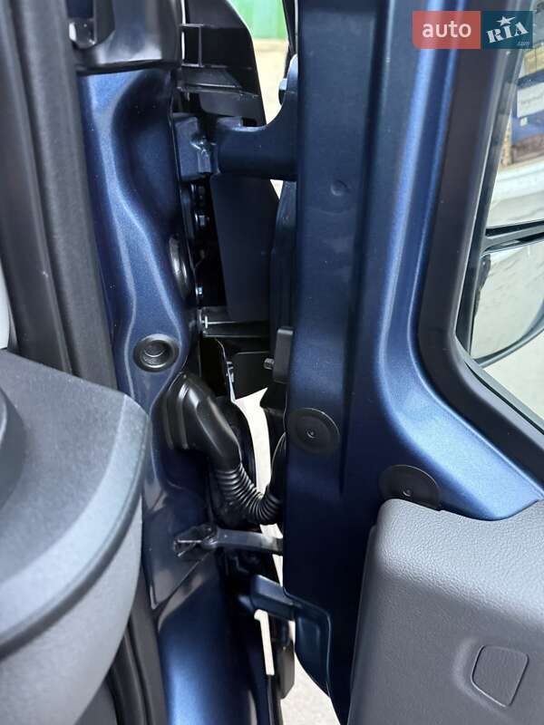 Вантажний фургон Ford Transit 2019 в Луцьку