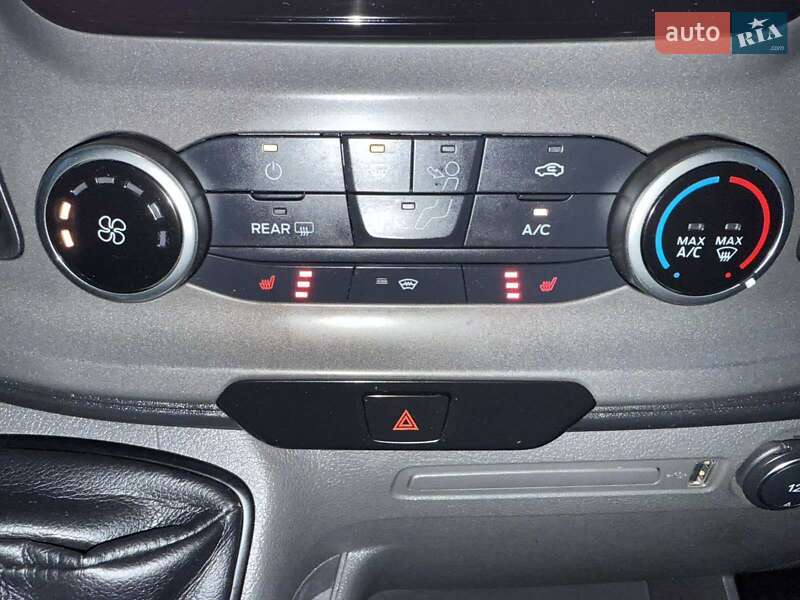 Вантажний фургон Ford Transit 2019 в Луцьку
