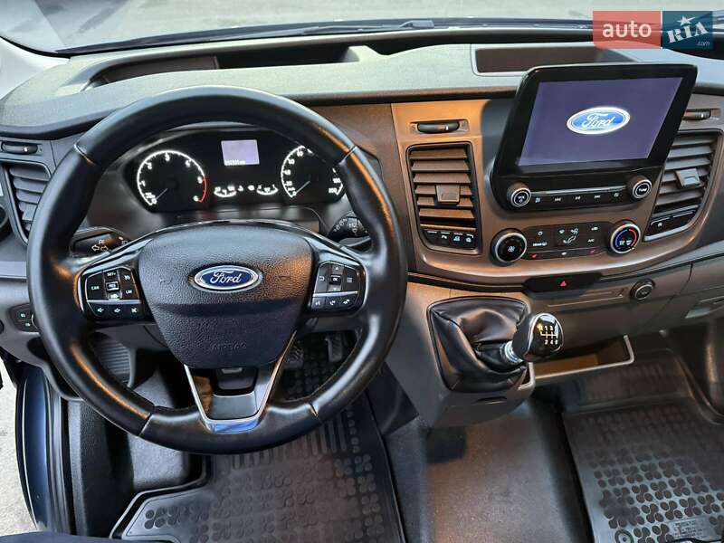 Вантажний фургон Ford Transit 2019 в Луцьку