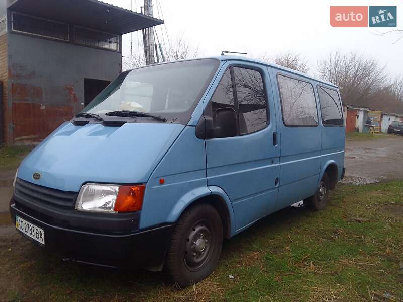 Грузовой фургон Ford Transit 1988 в Луцке фото 3 Грузовой фургон Ford Transit 1988 в Луцке