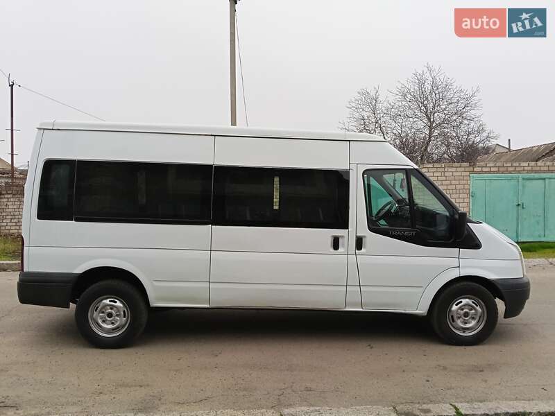 Грузовой фургон Ford Transit 2007 в Николаеве