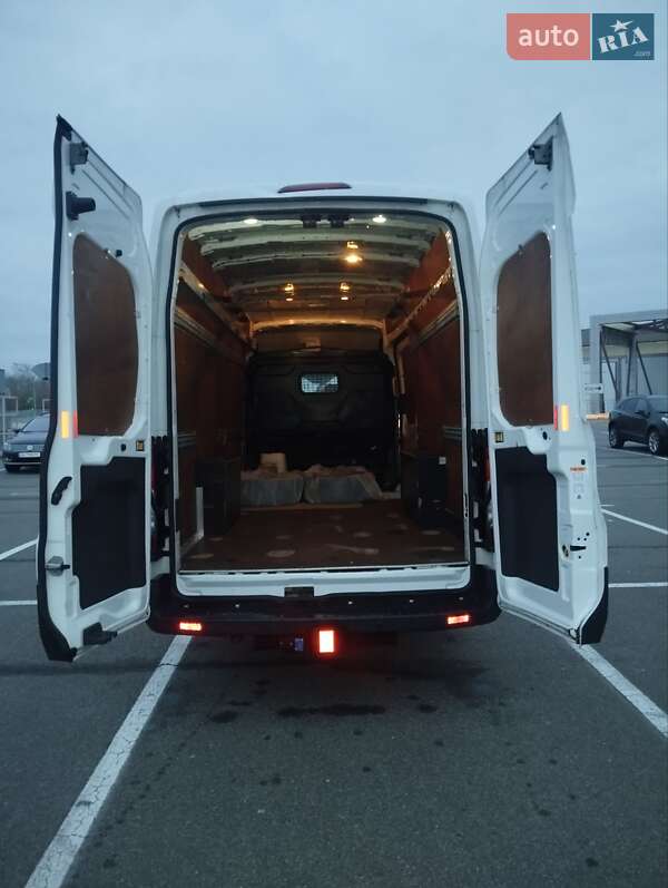 Грузовой фургон Ford Transit 2017 в Киеве фото 24 Грузовой фургон Ford Transit 2017 в Киеве