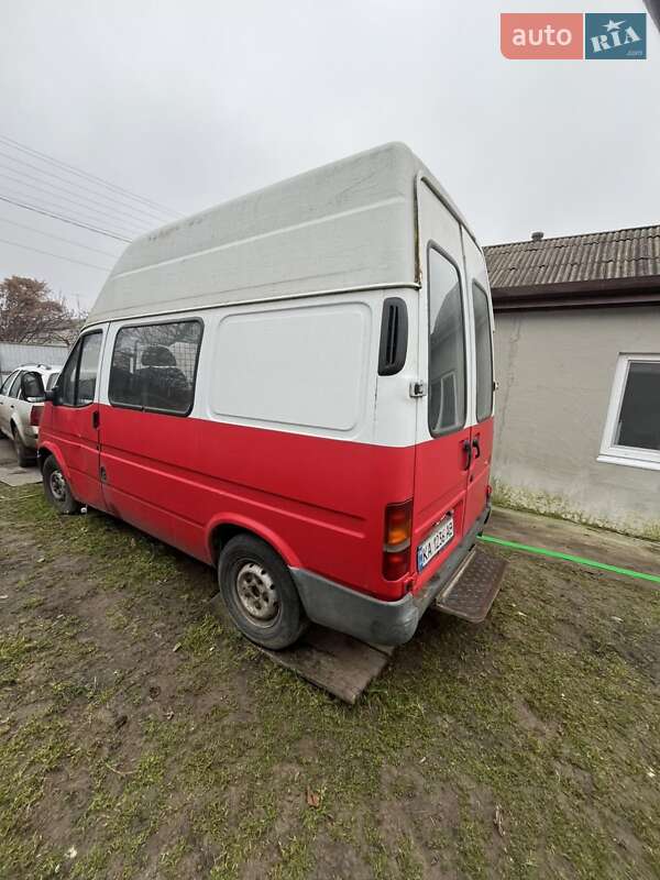 Вантажний фургон Ford Transit 1999 в Києві