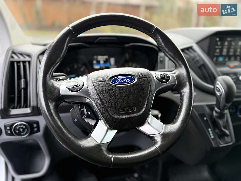 Грузовой фургон Ford Transit 2019 в Ровно