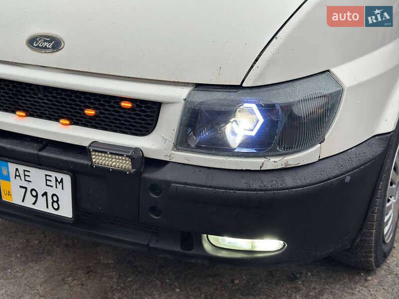 Вантажний фургон Ford Transit 2006 в Дніпрі фото 32 Вантажний фургон Ford Transit 2006 в Дніпрі