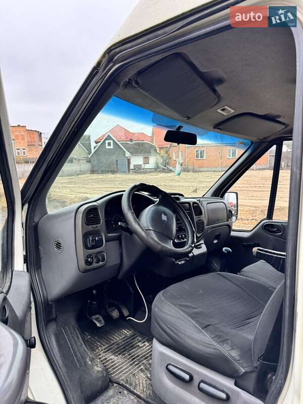 Грузовой фургон Ford Transit 2006 в Ковеле