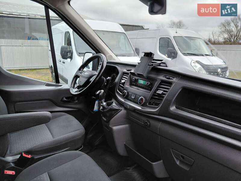 Вантажний фургон Ford Transit 2020 в Івано-Франківську