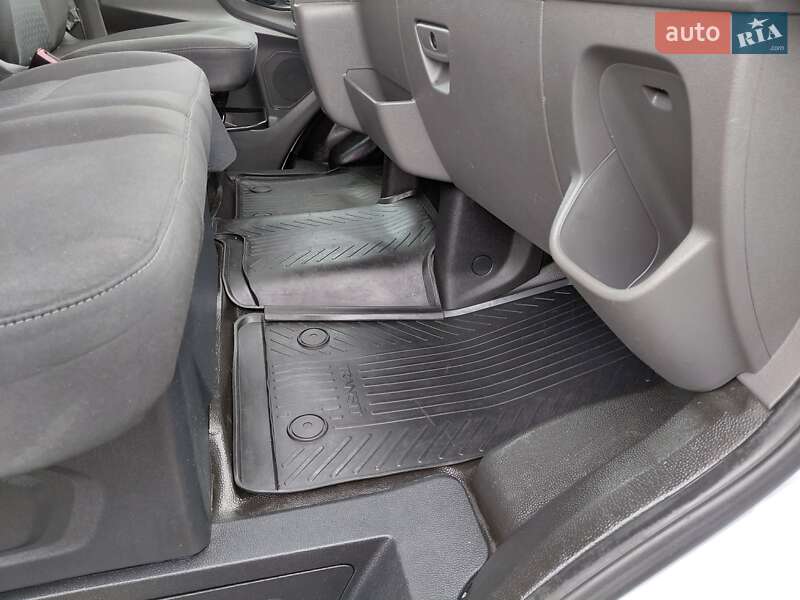 Вантажний фургон Ford Transit 2020 в Івано-Франківську