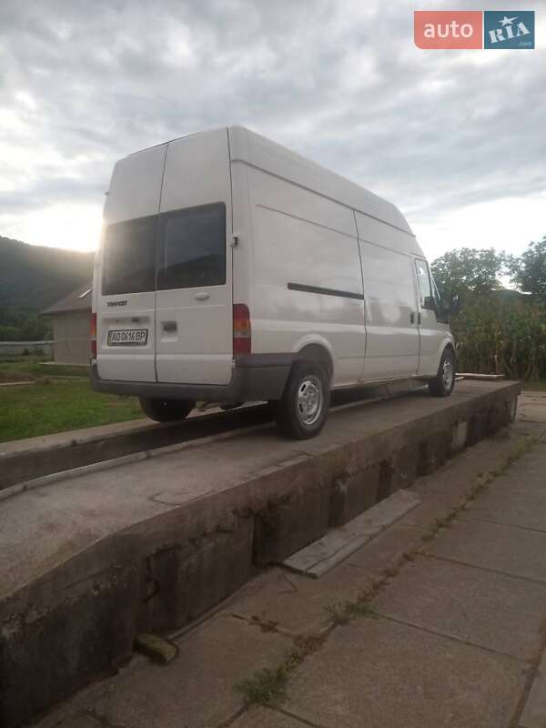 Грузовой фургон Ford Transit 2004 в Киеве фото 4 Грузовой фургон Ford Transit 2004 в Киеве