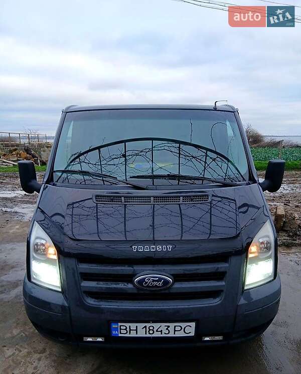 Грузовой фургон Ford Transit 2011 в Измаиле